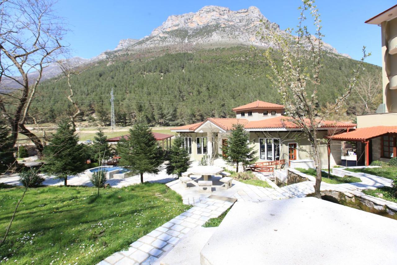 Hotel Gryka E Kelcyres Екстериор снимка