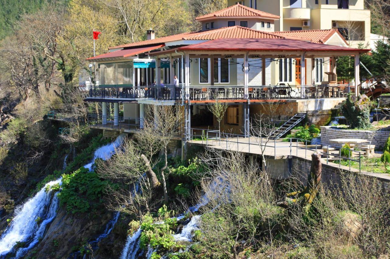 Hotel Gryka E Kelcyres Екстериор снимка