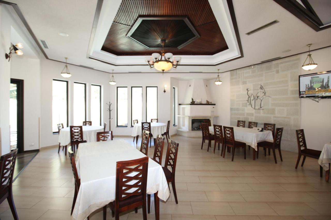 Hotel Gryka E Kelcyres Екстериор снимка
