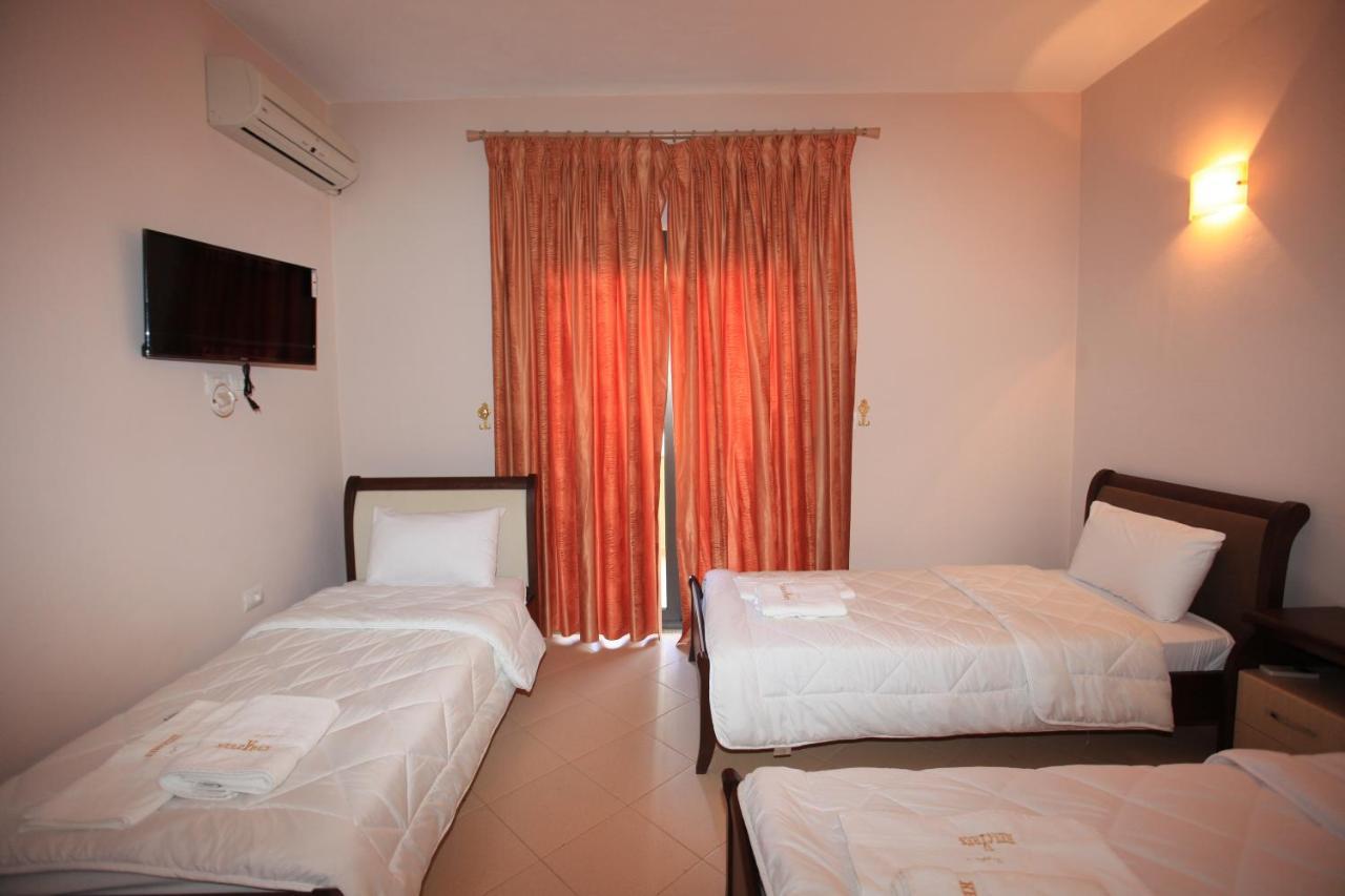 Hotel Gryka E Kelcyres Екстериор снимка