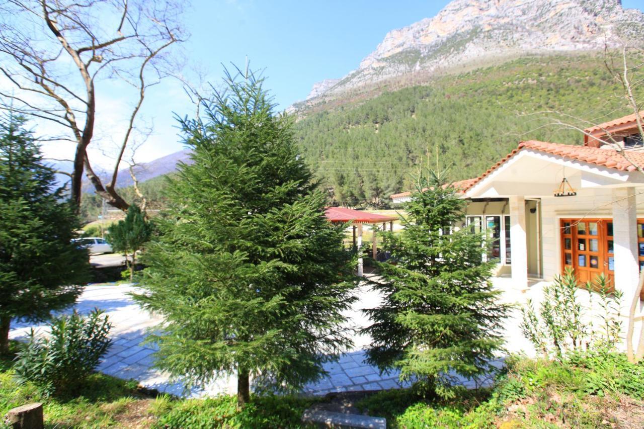 Hotel Gryka E Kelcyres Екстериор снимка