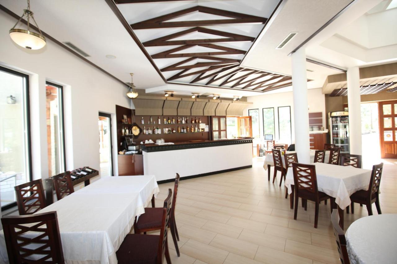 Hotel Gryka E Kelcyres Екстериор снимка