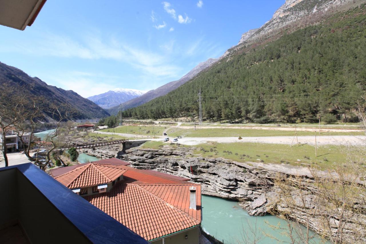 Hotel Gryka E Kelcyres Екстериор снимка